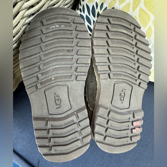 Girls UGG size 8 boots - Picture 6 of 13